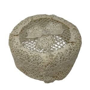 Vintage 1960s Ivory Pillbox Hat Floral Lace Overlay Velvet Accents Sz S